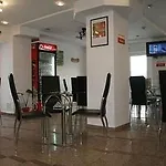 Plus Hotel فندق