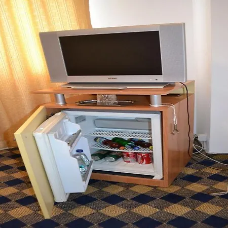 Plus Hotel クラヨーヴァ