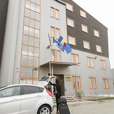 Hotel Plus Hotel