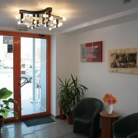 Plus Hotel 3* Craiova