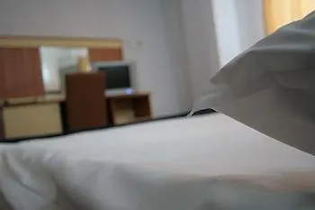 Plus Hotel