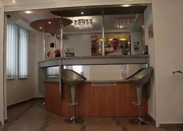 Plus Hotel מלון קריובה